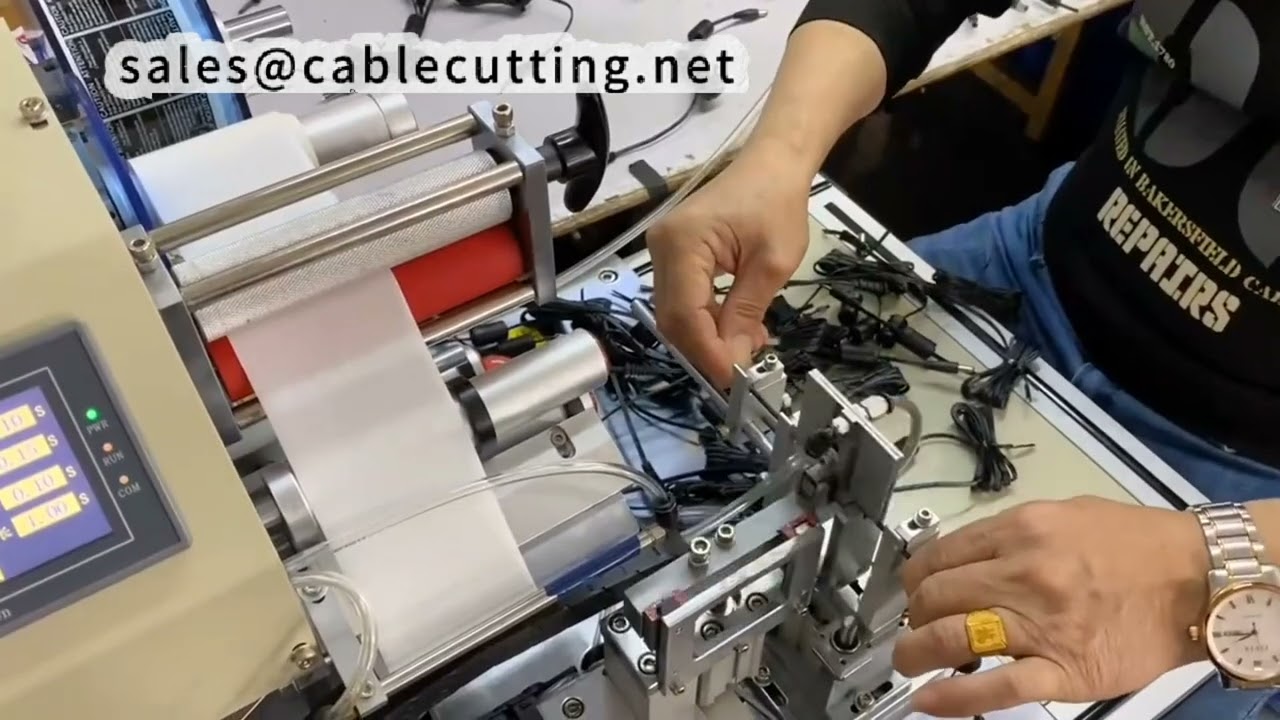 Servo Fold Over Labeling Machine High Precision Label Placement